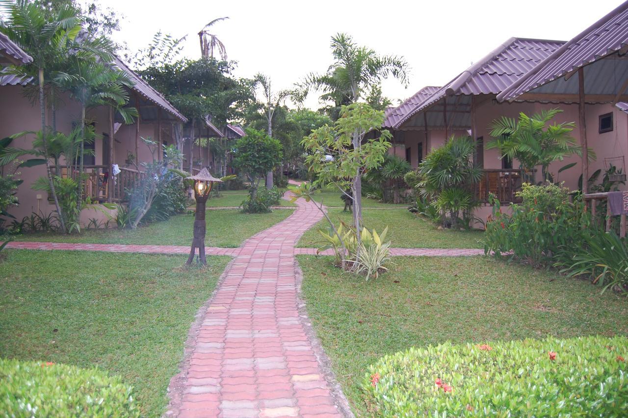 Bee Nat Garden Resort Bang Rak Beach  Εξωτερικό φωτογραφία