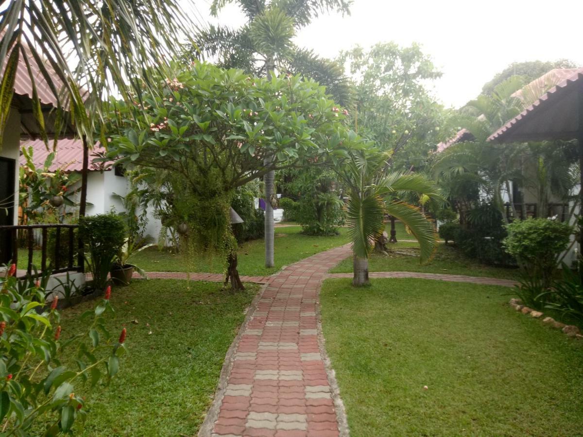 Bee Nat Garden Resort Bang Rak Beach  Εξωτερικό φωτογραφία