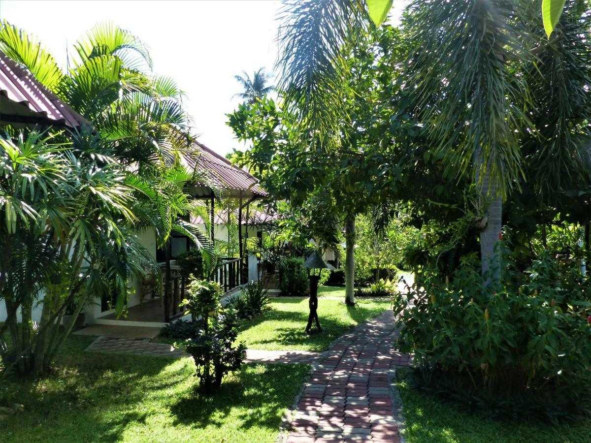 Bee Nat Garden Resort Bang Rak Beach  Εξωτερικό φωτογραφία